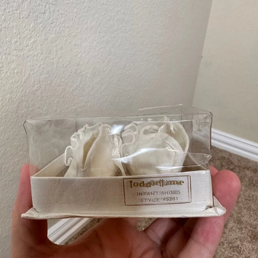 Vtg Toddletime Penneys Newborn White Ruffle Lace Ribbon Infant Shoes Victorian